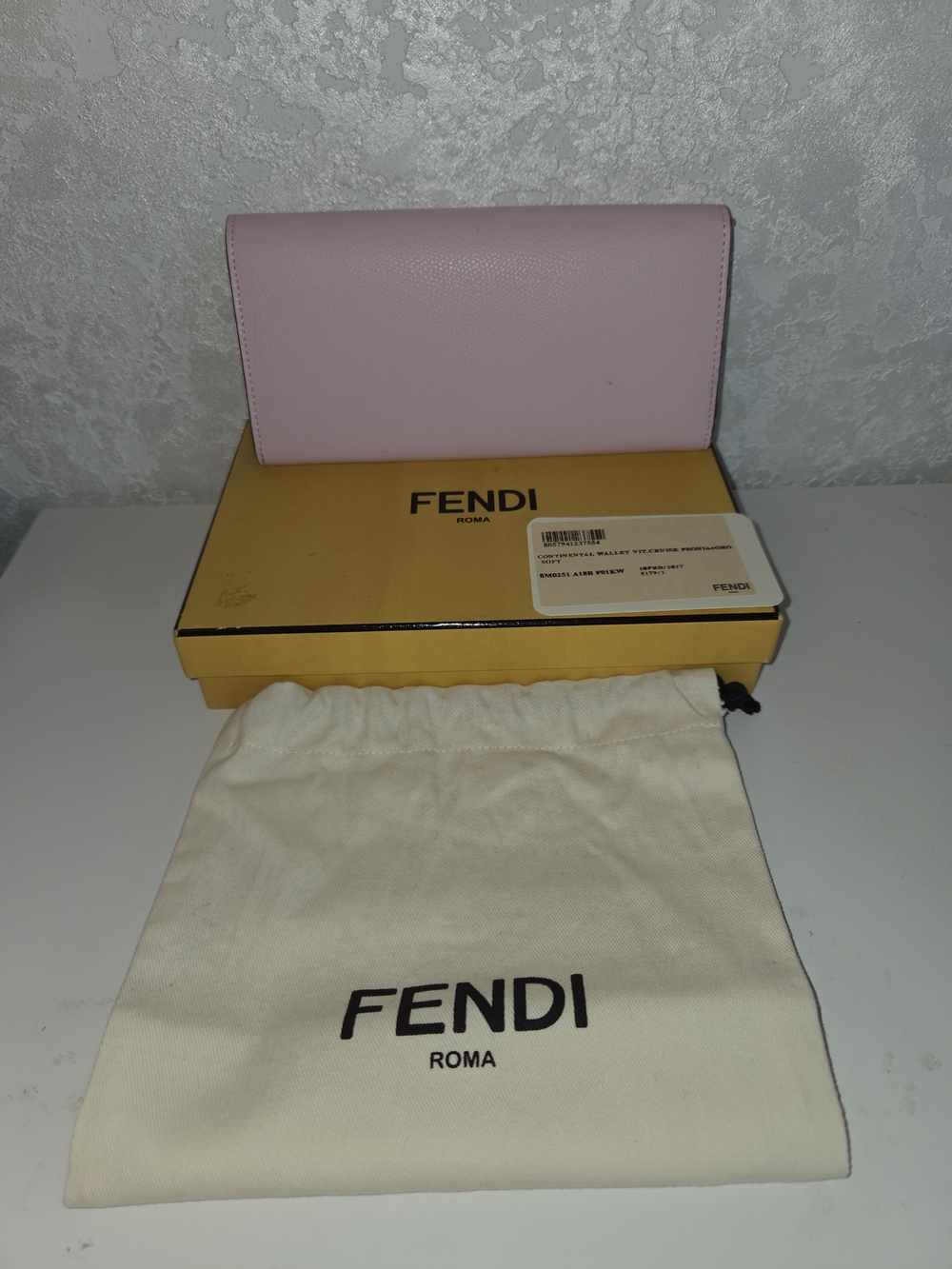 Fendi Pink Leather Envelope Wallet with Logo - Picture 3 of 13